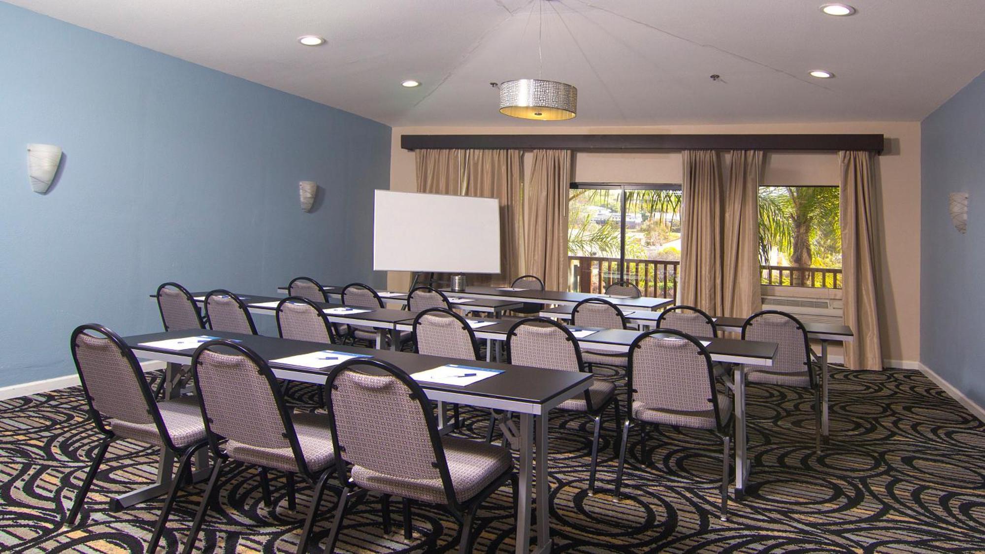 Holiday Inn Express Hotel & Suites Solana Beach-Del Mar By Ihg Ngoại thất bức ảnh